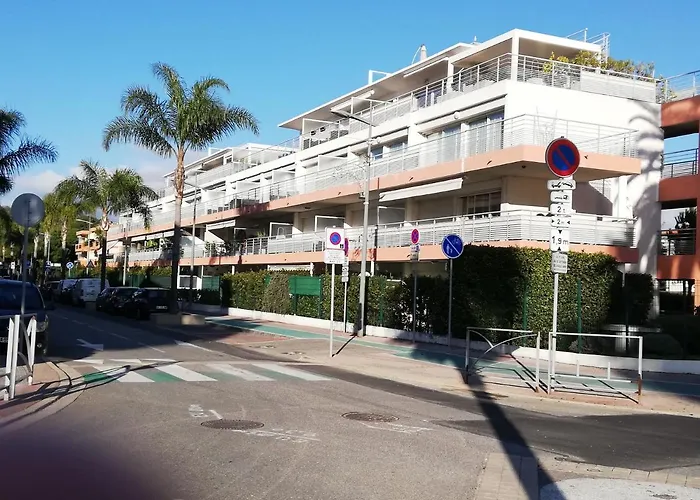 Appartement 2P Et Parking Prive A 50M Des Plages.