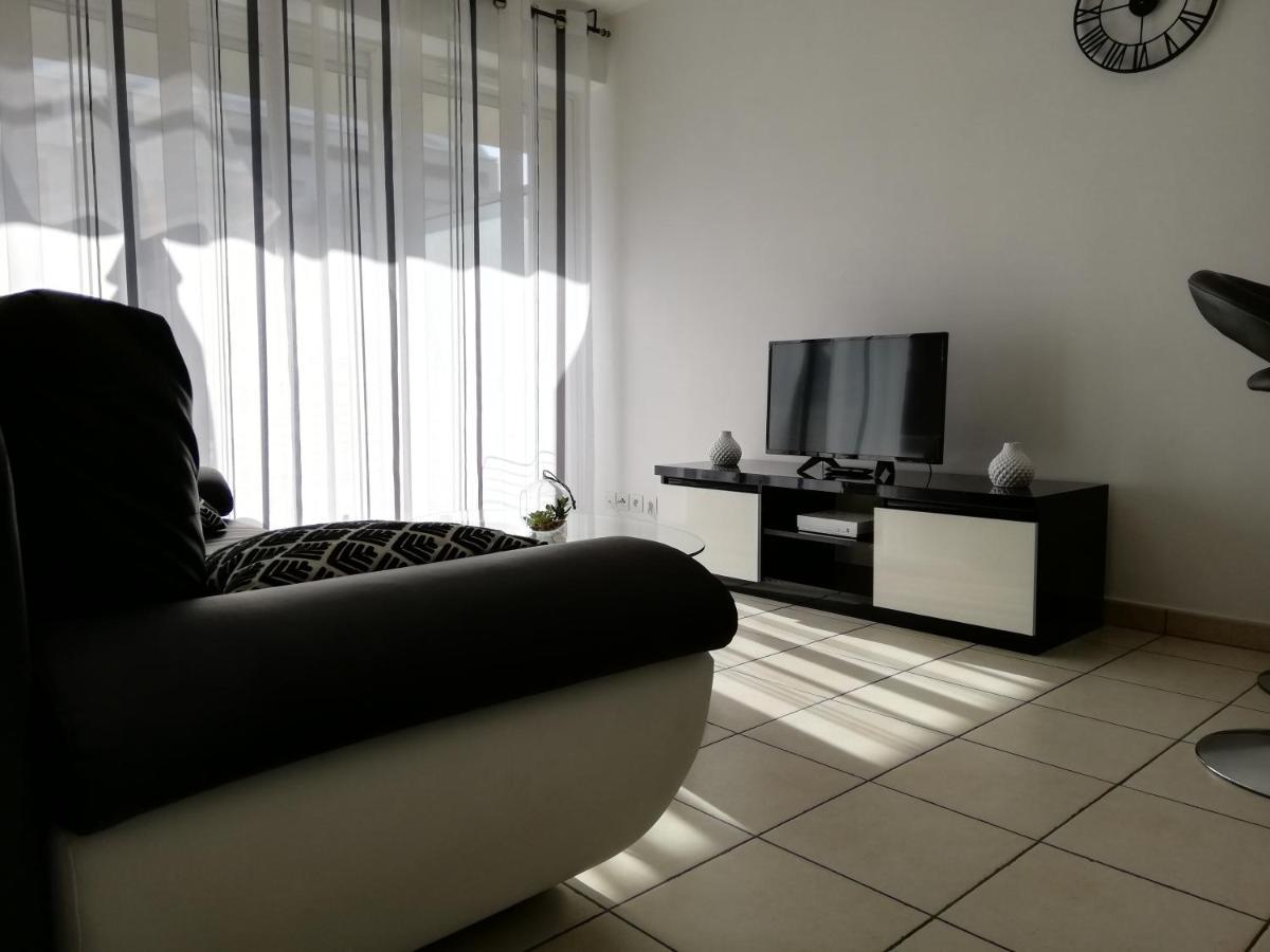 2p Et Parking Prive A 50m Des Plages. Apartment Villeneuve-Loubet